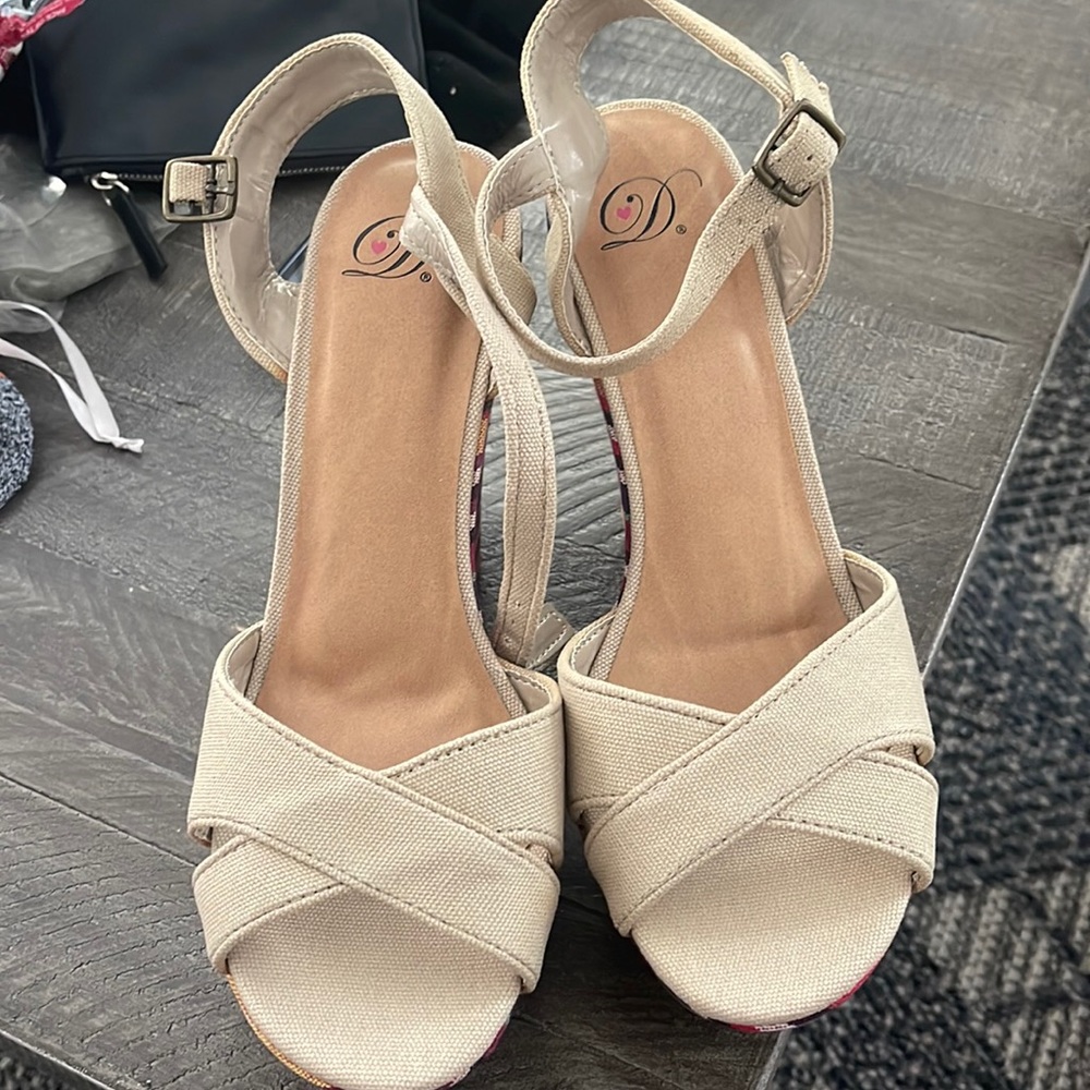 Really cool beige wedges with multicolor heel